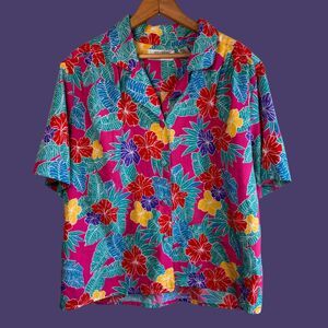 Vintage 80s Josephine Hawaiian Floral Button Down Blouse